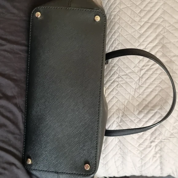 Small Dally Laurel Way Black Shoulder Bag - Picture 3 of 3